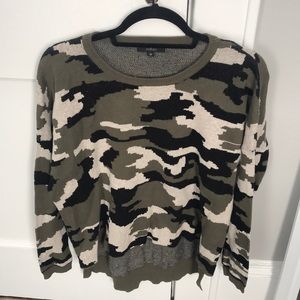 Millau army green sweater M